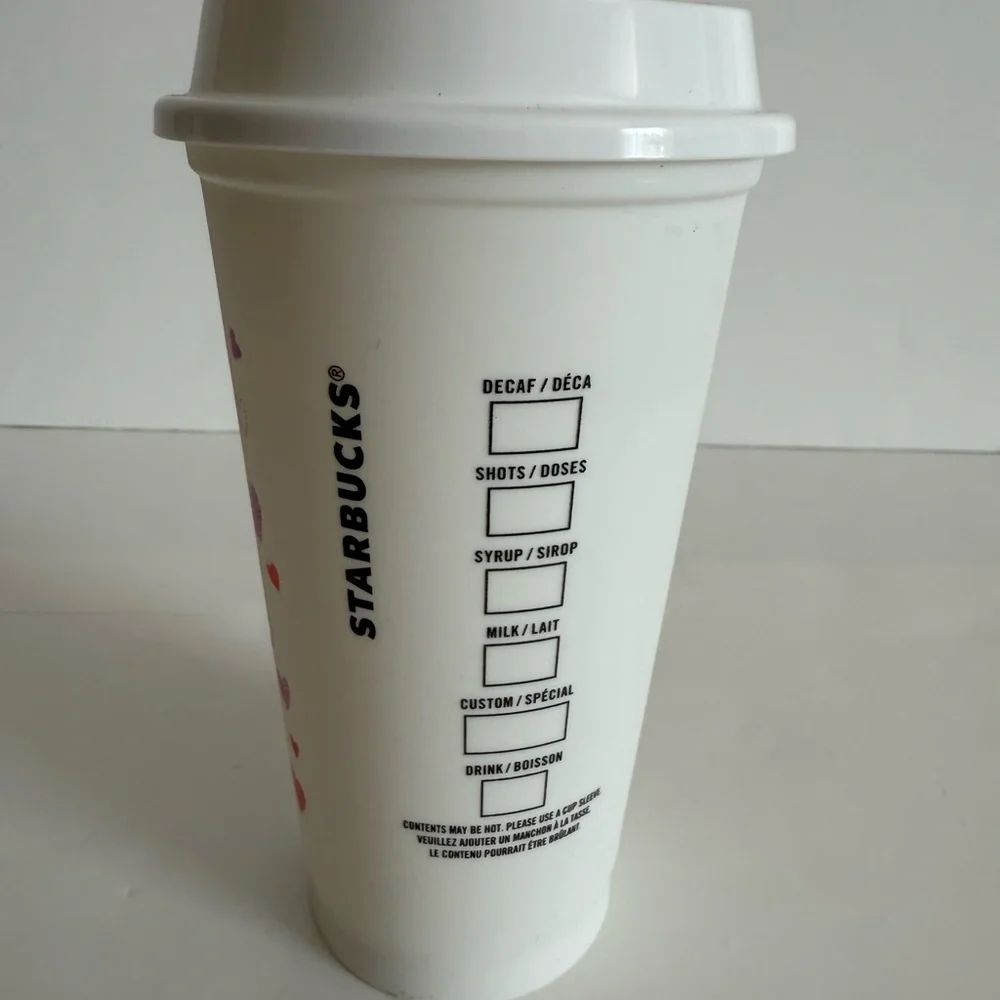 Starbucks 2022 Valentines 16 0z reusable cup with color changing hearts